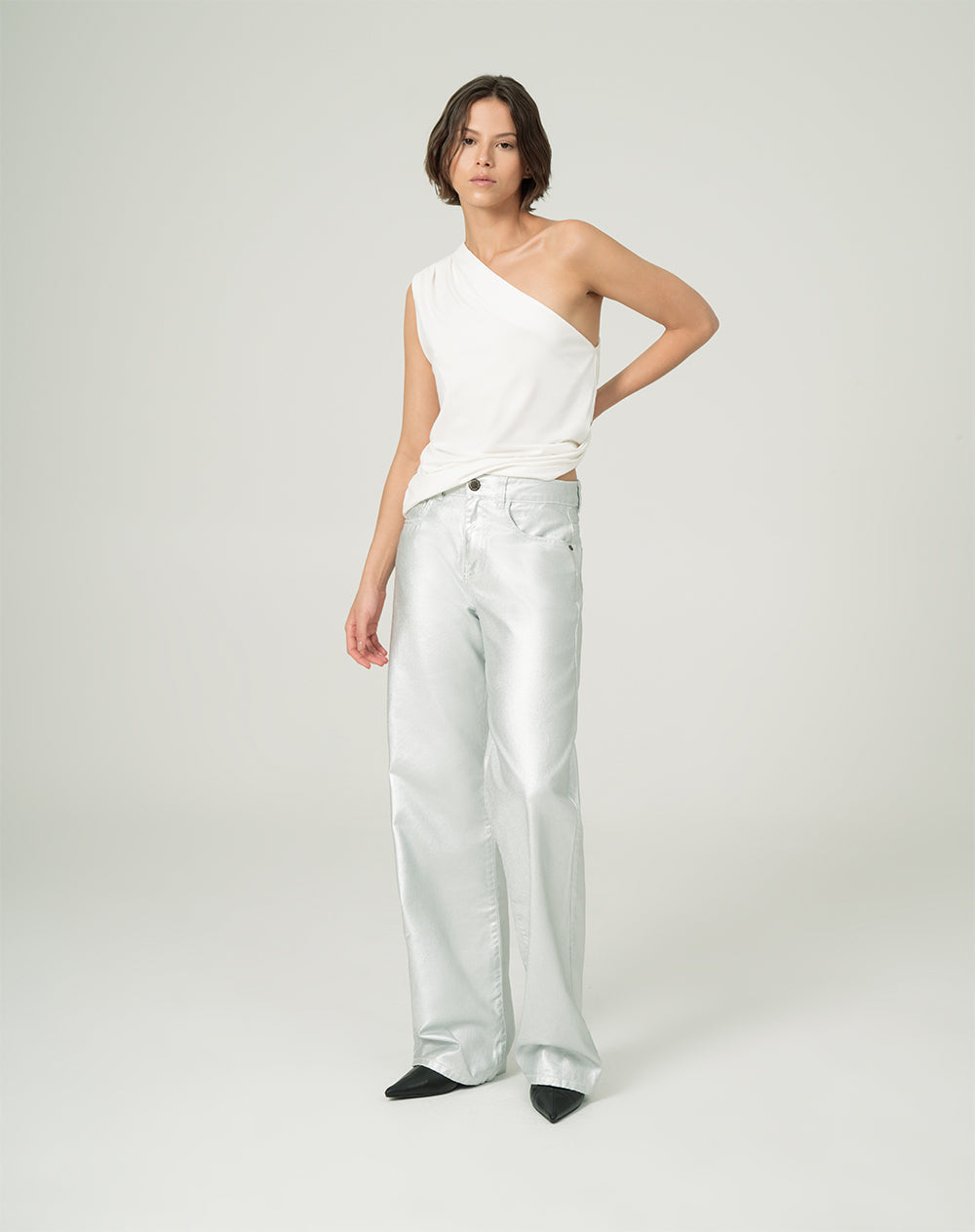 Pantalon punto blanco sale