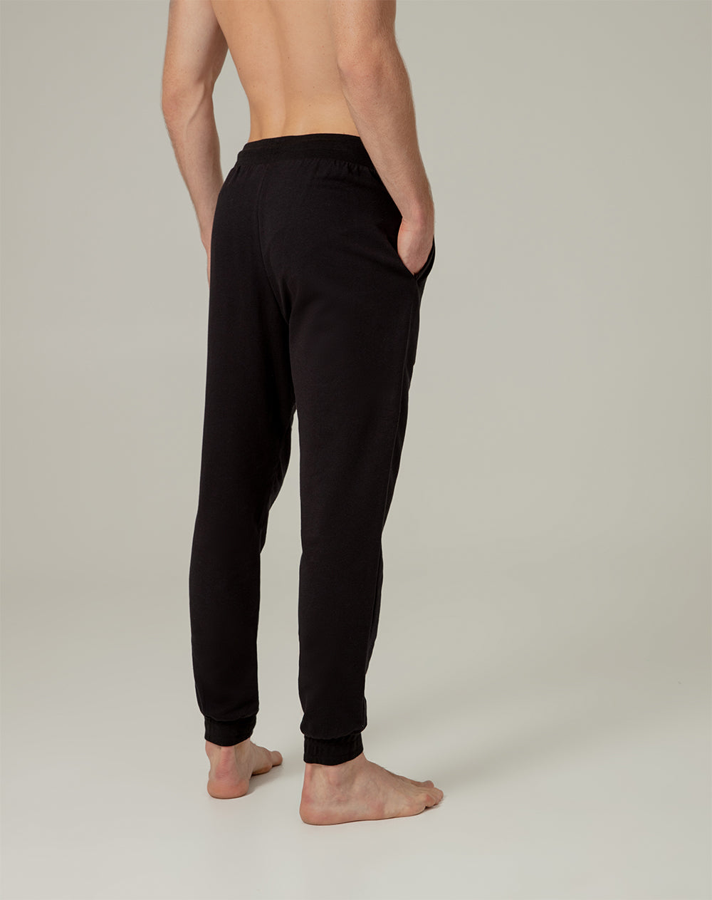 Jogger relaxed fit tiro medio negro