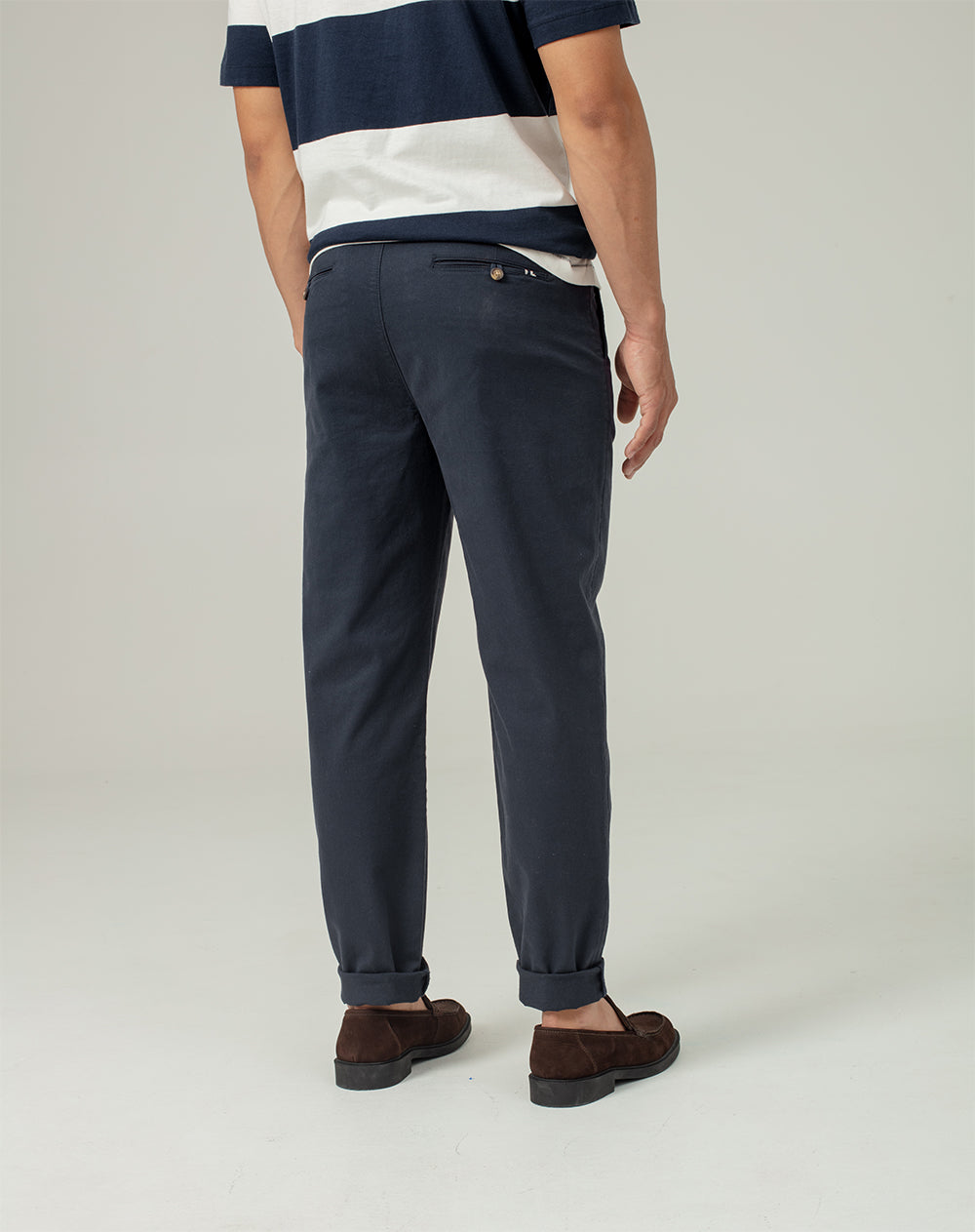 Pantalón regular fit tiro medio azul