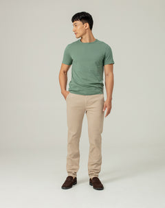 Pantalón regular fit tiro medio khaki