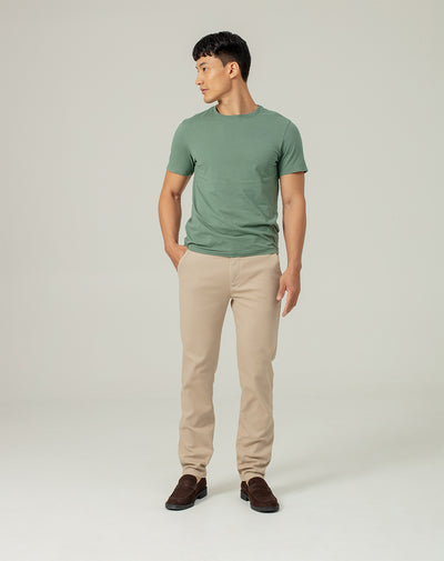 Pantalón regular fit tiro medio khaki