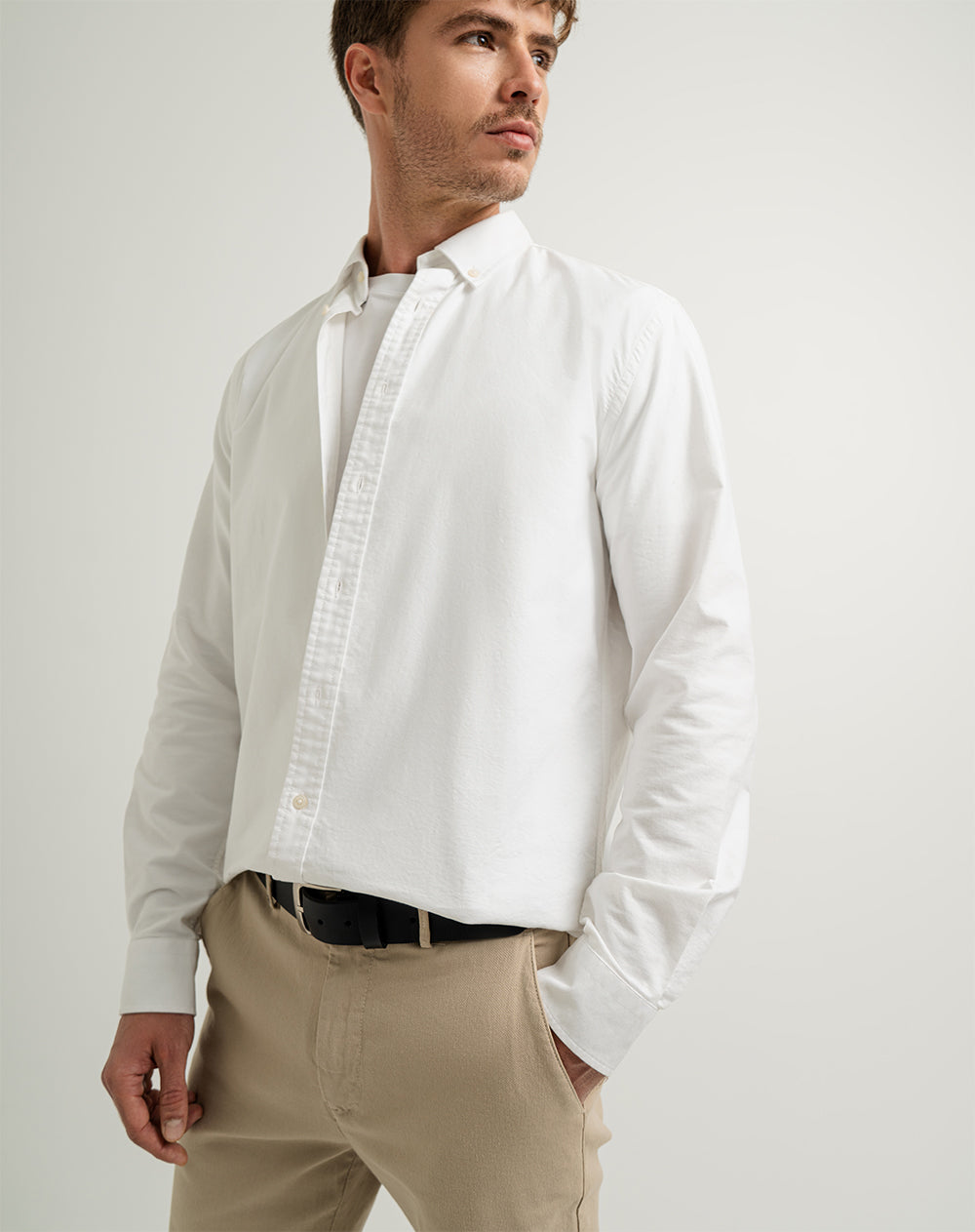 Camisa regular fit manga larga blanca