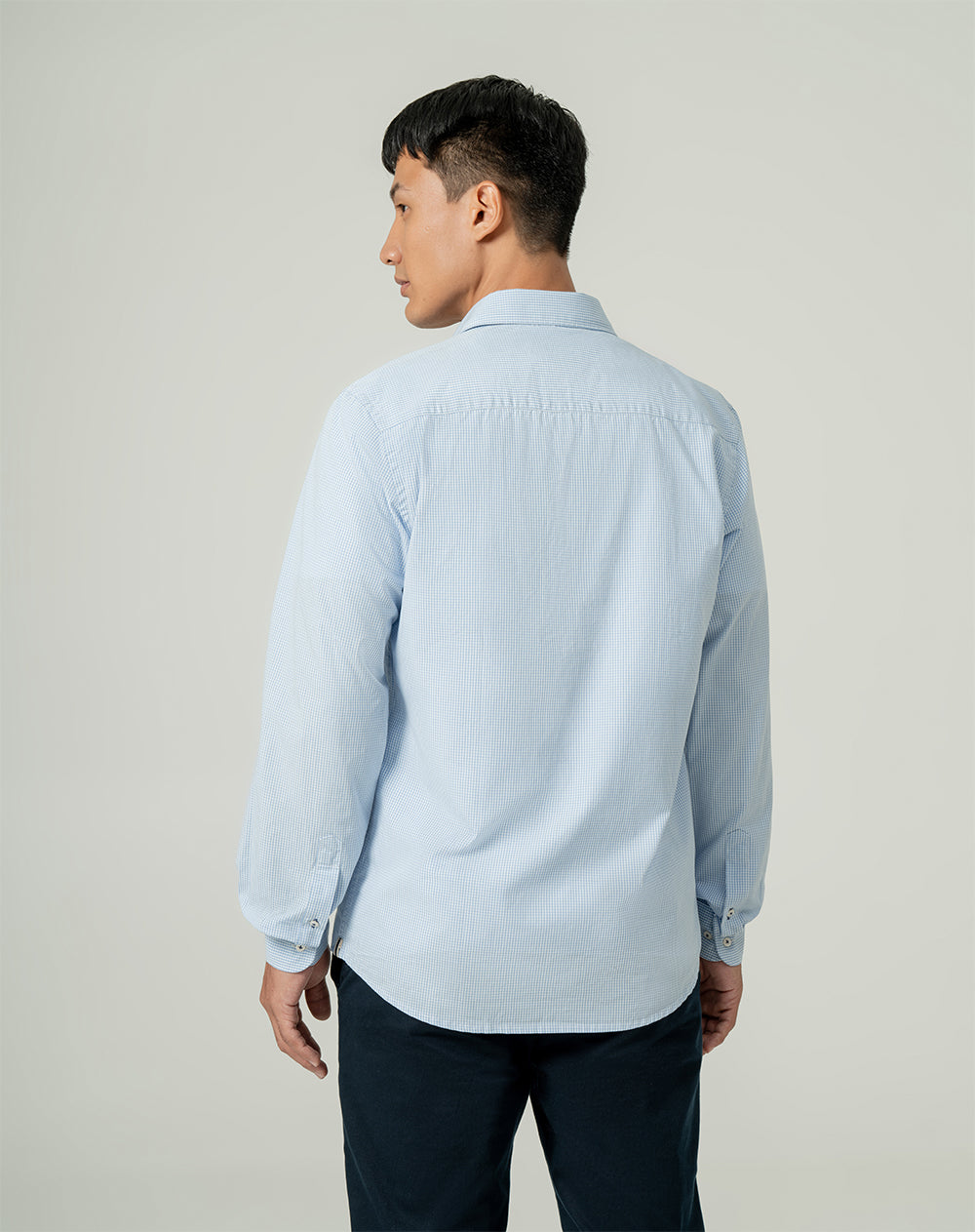Camisa regular fit manga larga azul con cuadros