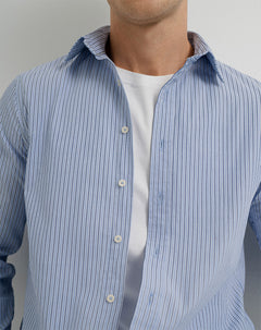 Camisa regular fit manga larga azul con rayas