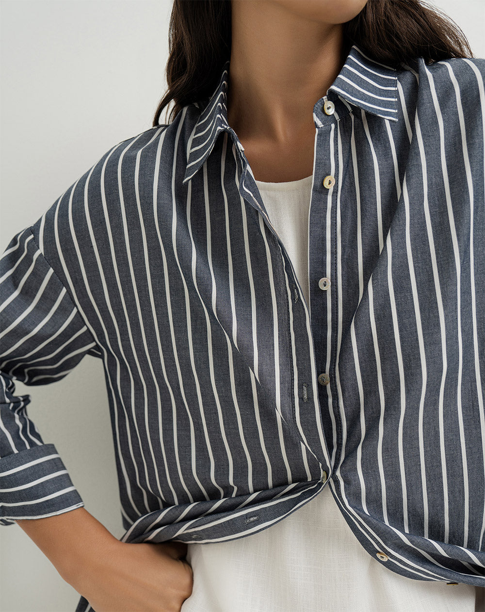 Camisa oversized fit manga larga azul con rayas