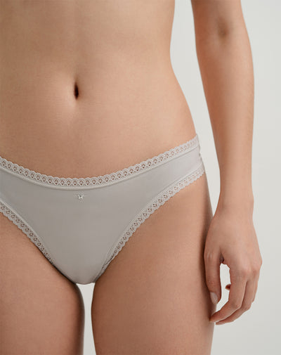 Panty bikini en punto tiro medio gris