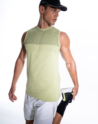 Camiseta en seamless sin mannga slim fit verde