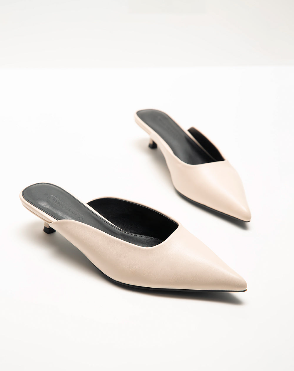 Zapatos tacon beige