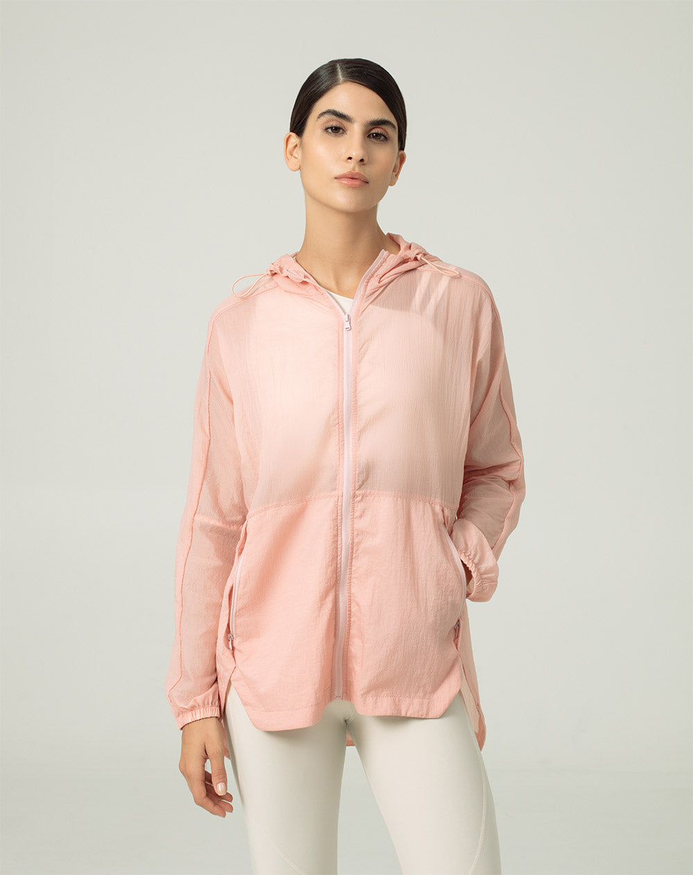 Chaqueta oversized fit con capucha rosada