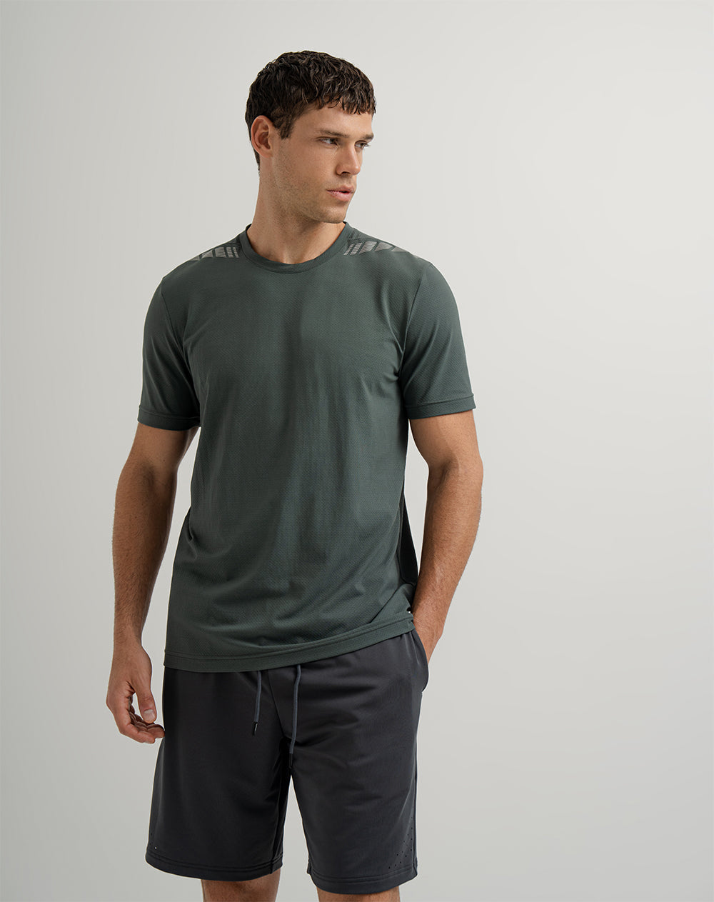 Camiseta regular fit manga corta verde