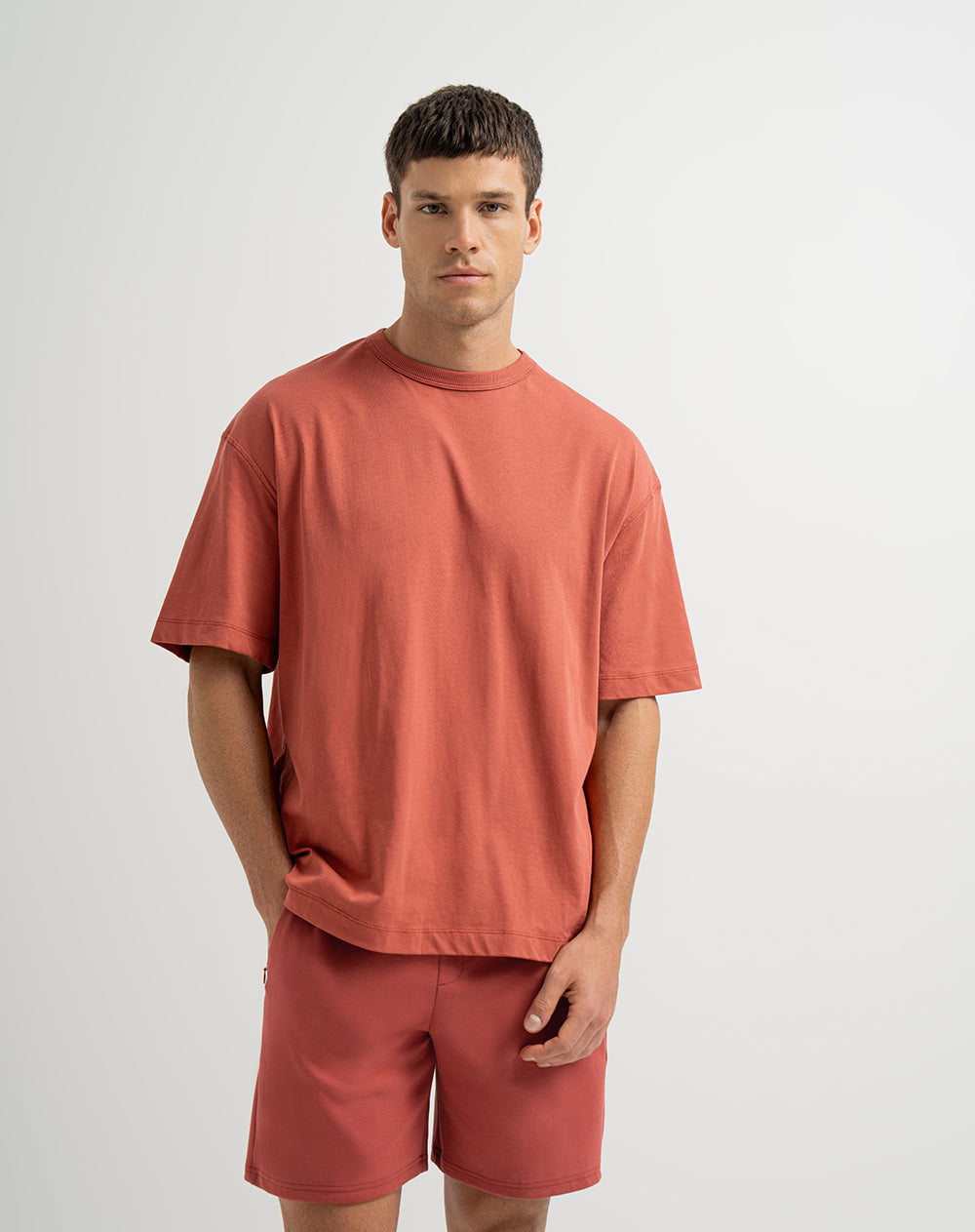 Camiseta oversized fit manga corta terracota