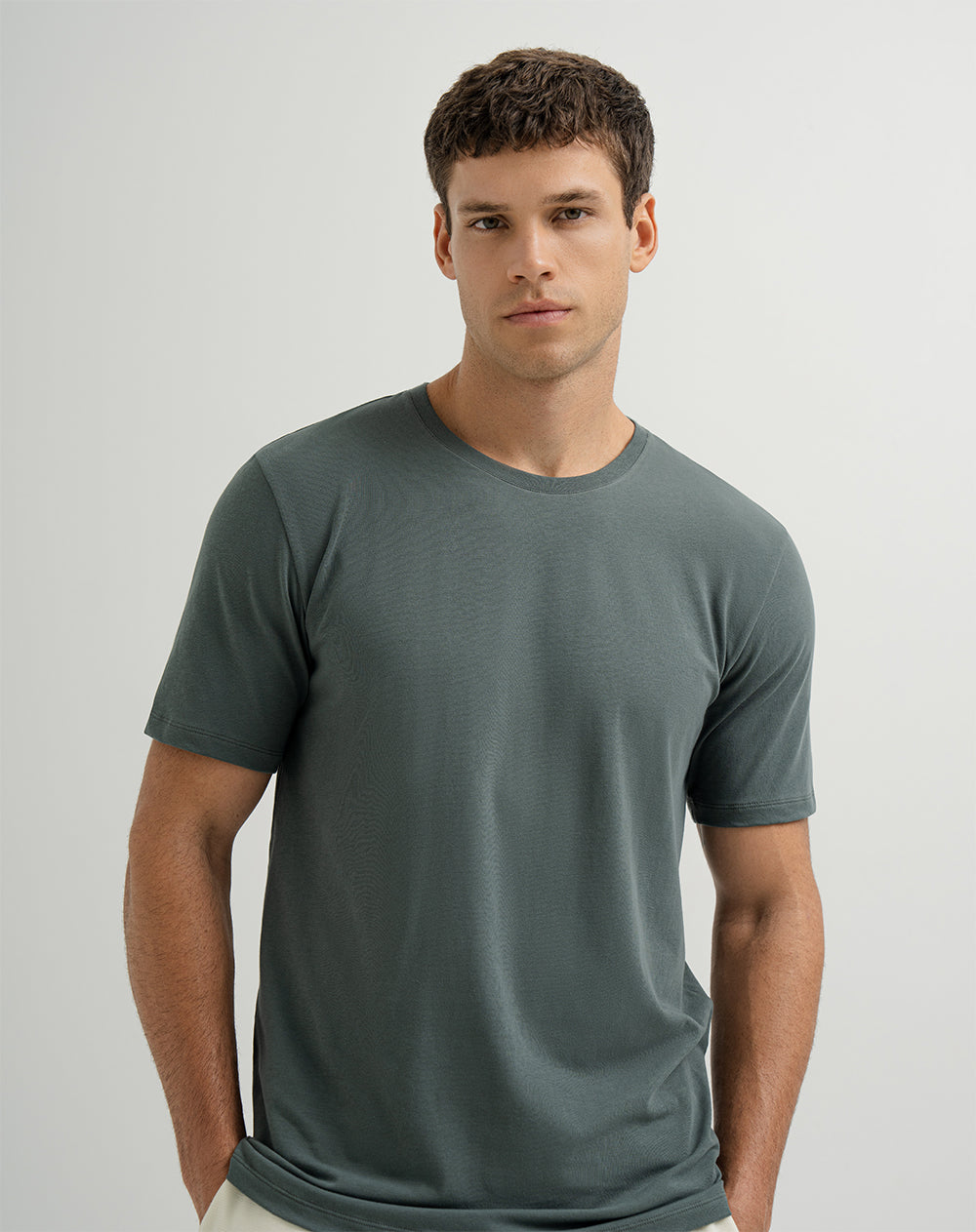 Camiseta slim fit manga corta verde