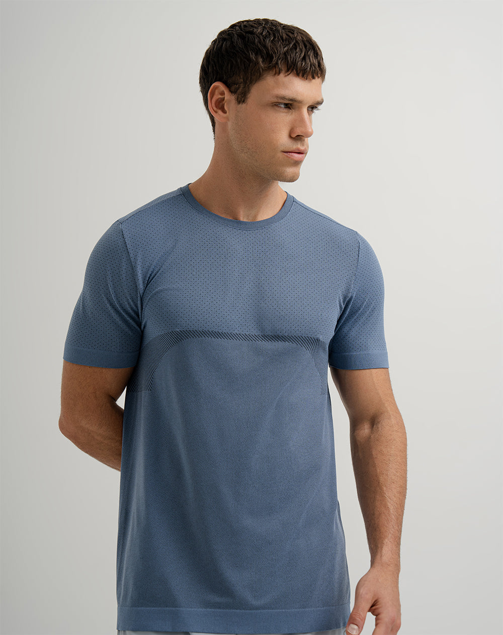 Camiseta slim fit manga corta azul