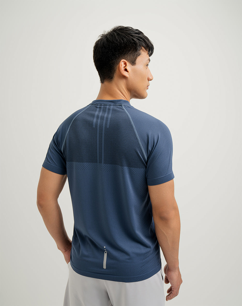 Camiseta slim fit manga corta azul