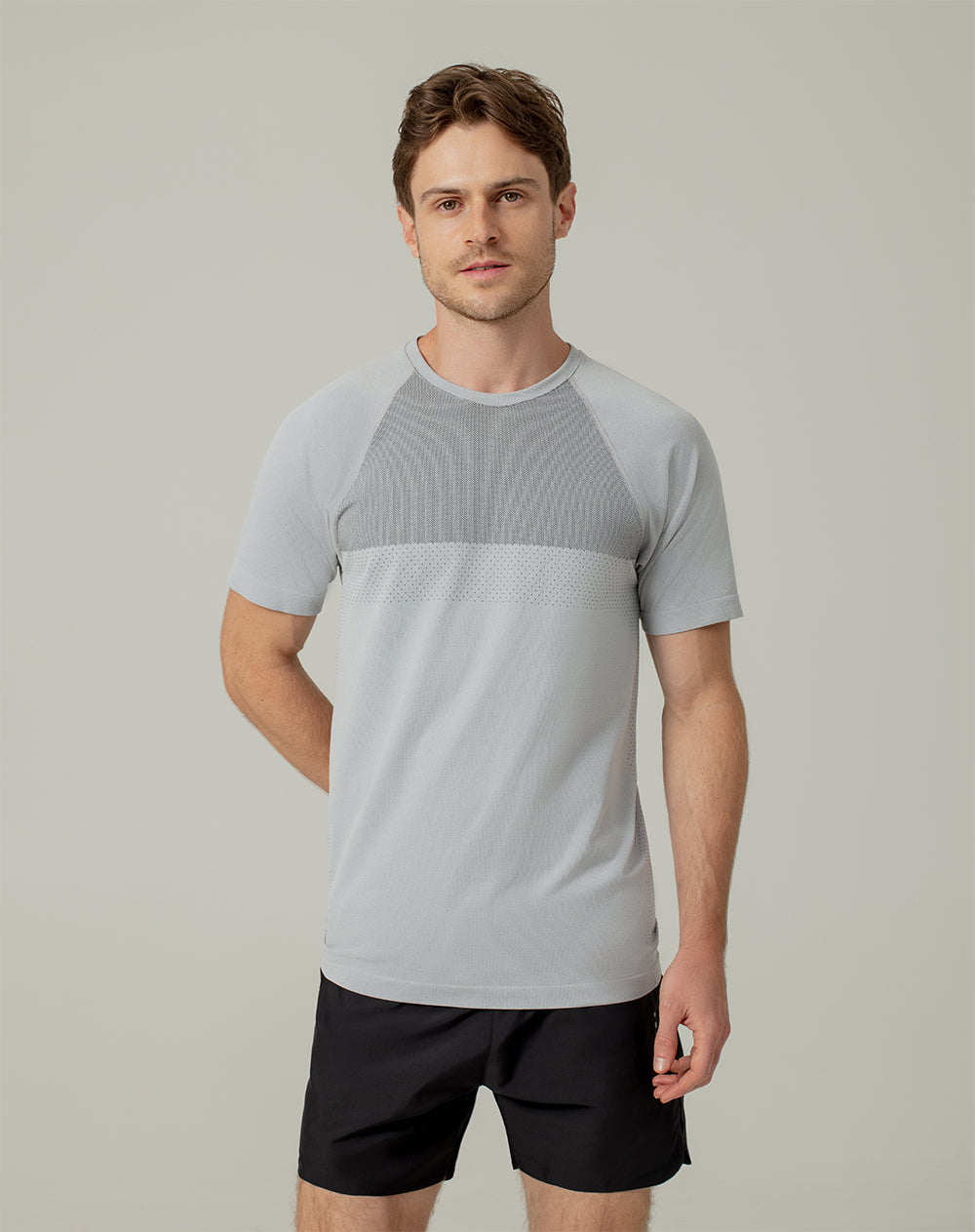 Camiseta slim fit manga corta gris