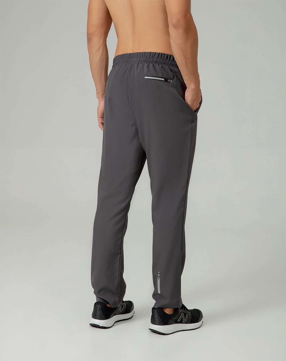 Jogger regular fit tiro medio gris