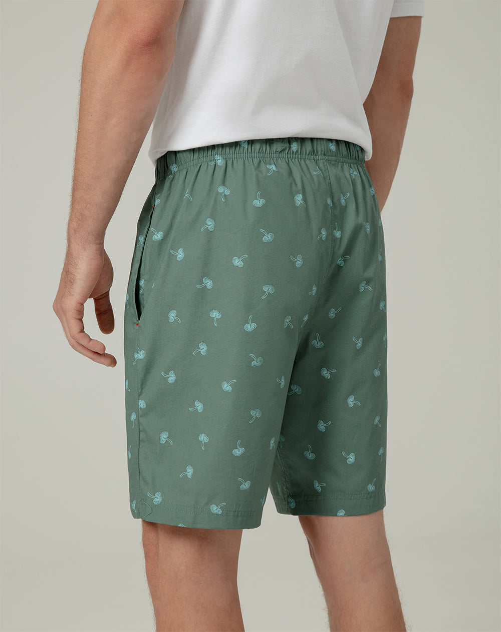 Bermuda regular fit verde estampada