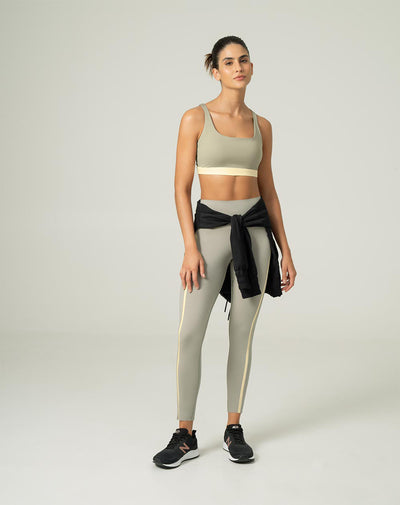 Legging sin costuras con control de abdomen verde